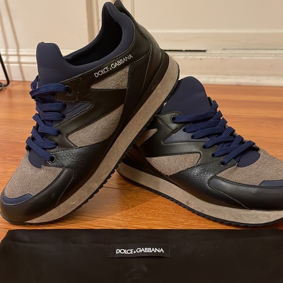 DOLCE & GABBANA
Color-block pebbled-leather, suede and neoprene sneakers! - Picture 2 of 5